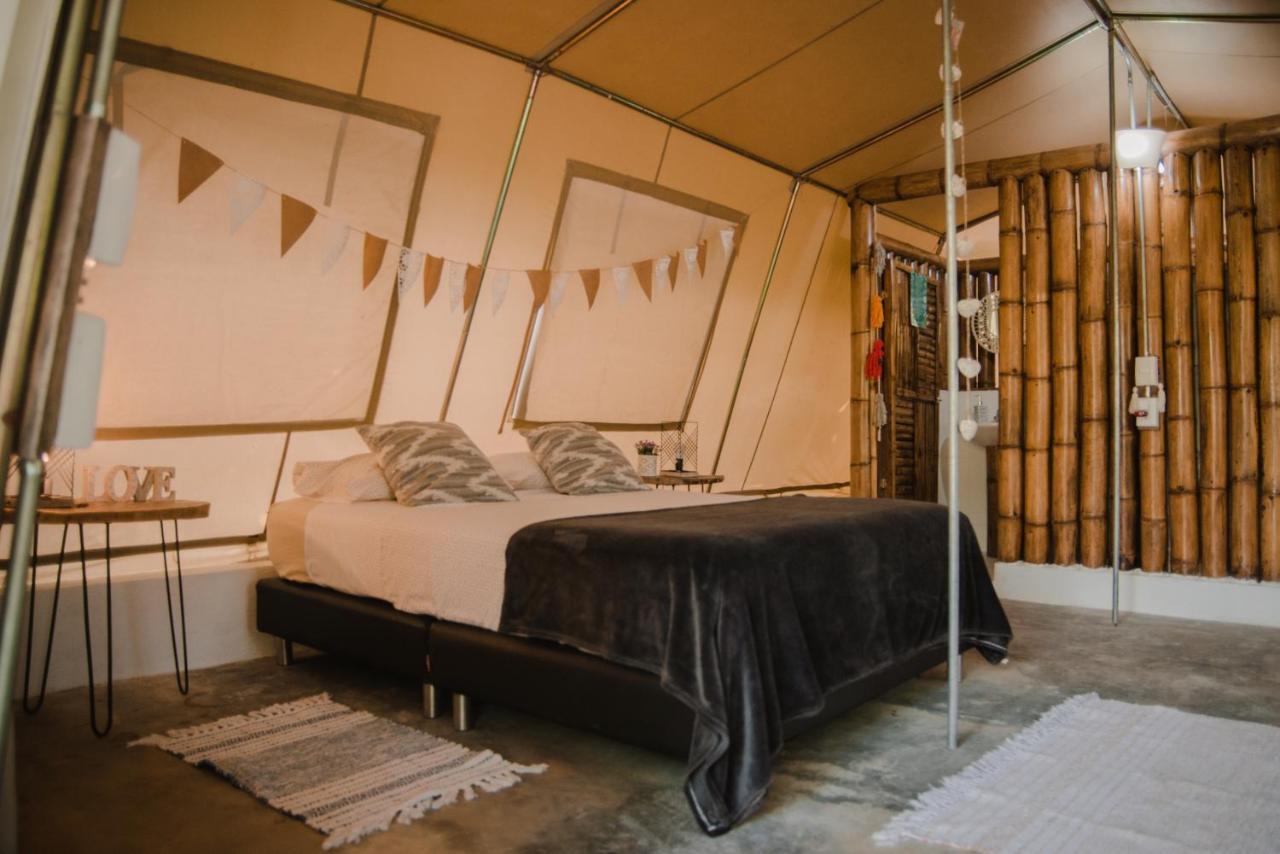 Serrano Glamping El Zaino Bagian luar foto